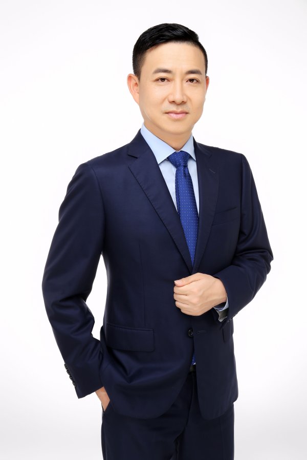 倍悦网配资 专访凌雄科技胡祚雄：从华强北到碳中和，他怎么把旧电脑变成“绿色金矿”？